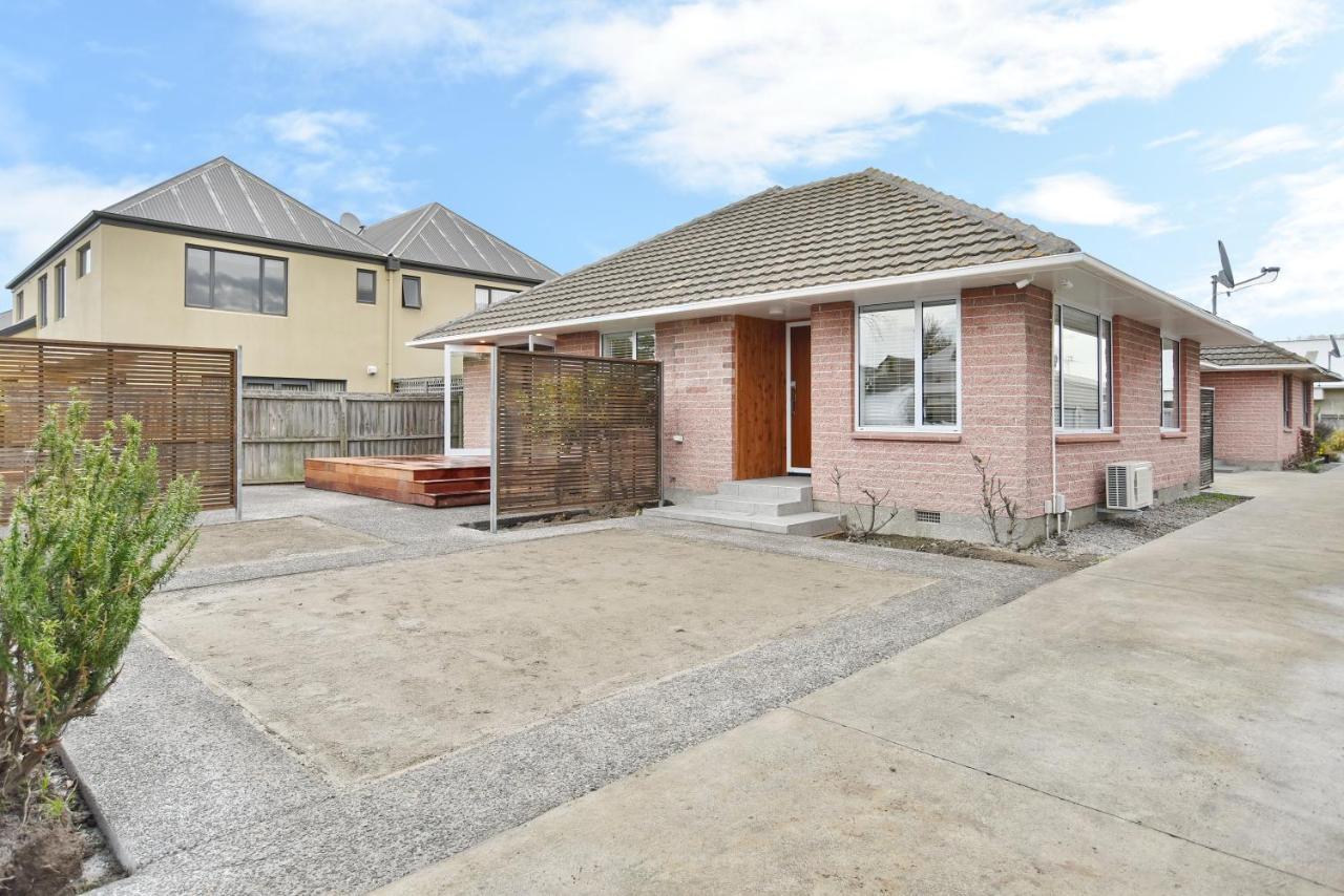 Brockworth Place - Christchurch Holiday Homes المظهر الخارجي الصورة