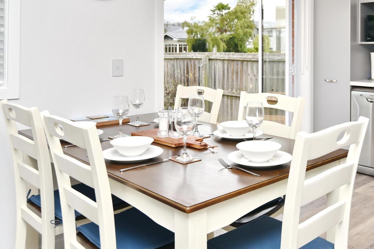 Brockworth Place - Christchurch Holiday Homes المظهر الخارجي الصورة