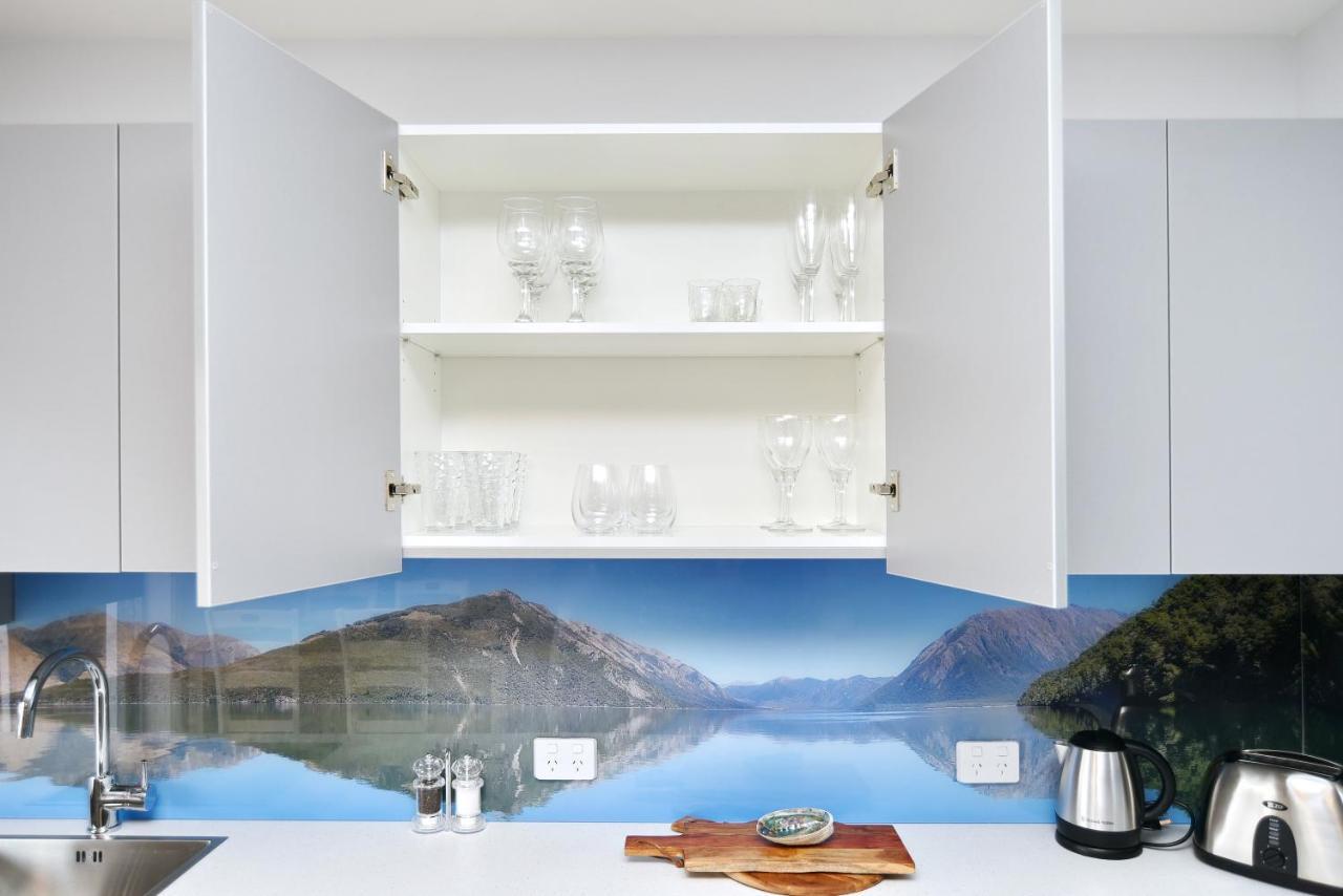 Brockworth Place - Christchurch Holiday Homes المظهر الخارجي الصورة