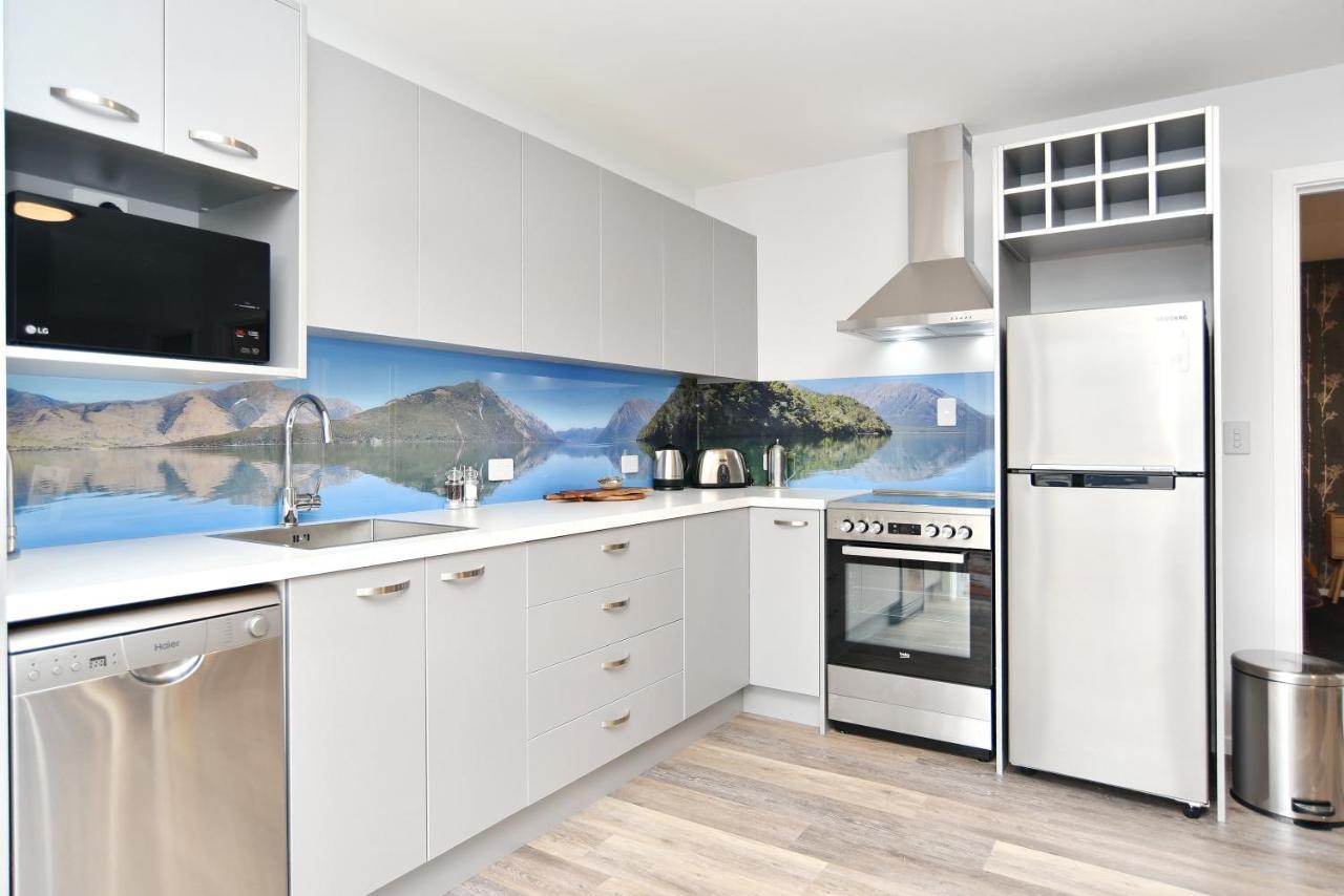 Brockworth Place - Christchurch Holiday Homes المظهر الخارجي الصورة