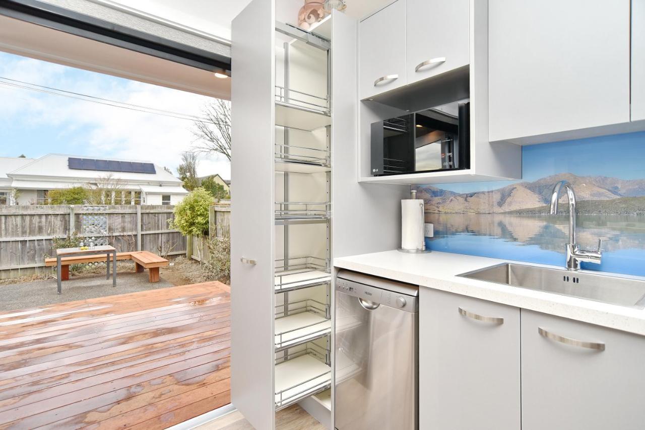 Brockworth Place - Christchurch Holiday Homes المظهر الخارجي الصورة