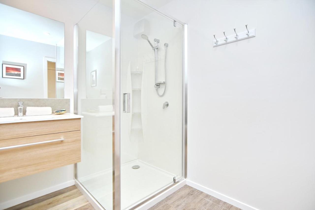 Brockworth Place - Christchurch Holiday Homes المظهر الخارجي الصورة